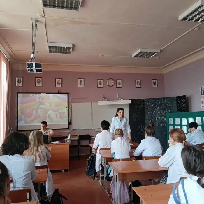 Приоритет - здоровье»– тематическая программа к Всемирному Дню отказа от курения.