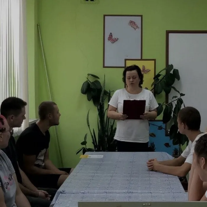 «Возьми гитару, друг-бродяга».