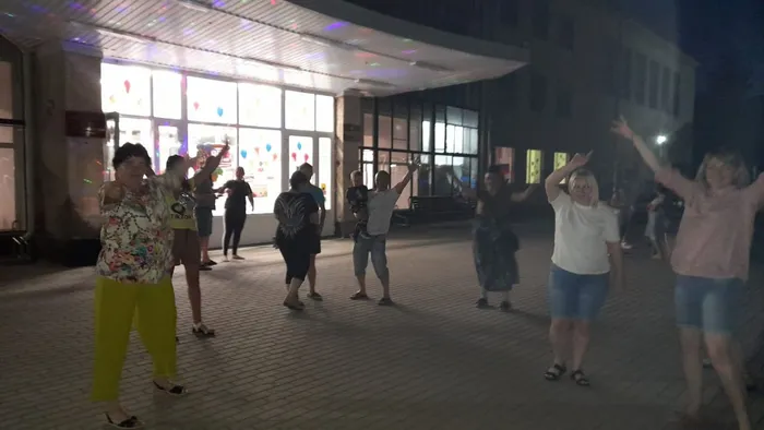мол.jpg