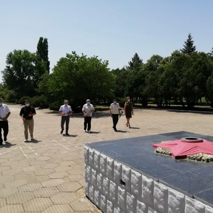 «Пусть поколения помнят»
