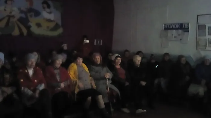 Д.Един